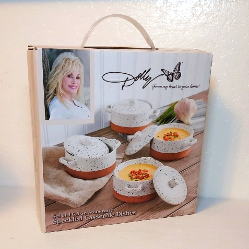 Set Of 4 Dolly Parton 6.5oz Stoneware Speckled Casserole Dishes With Lids